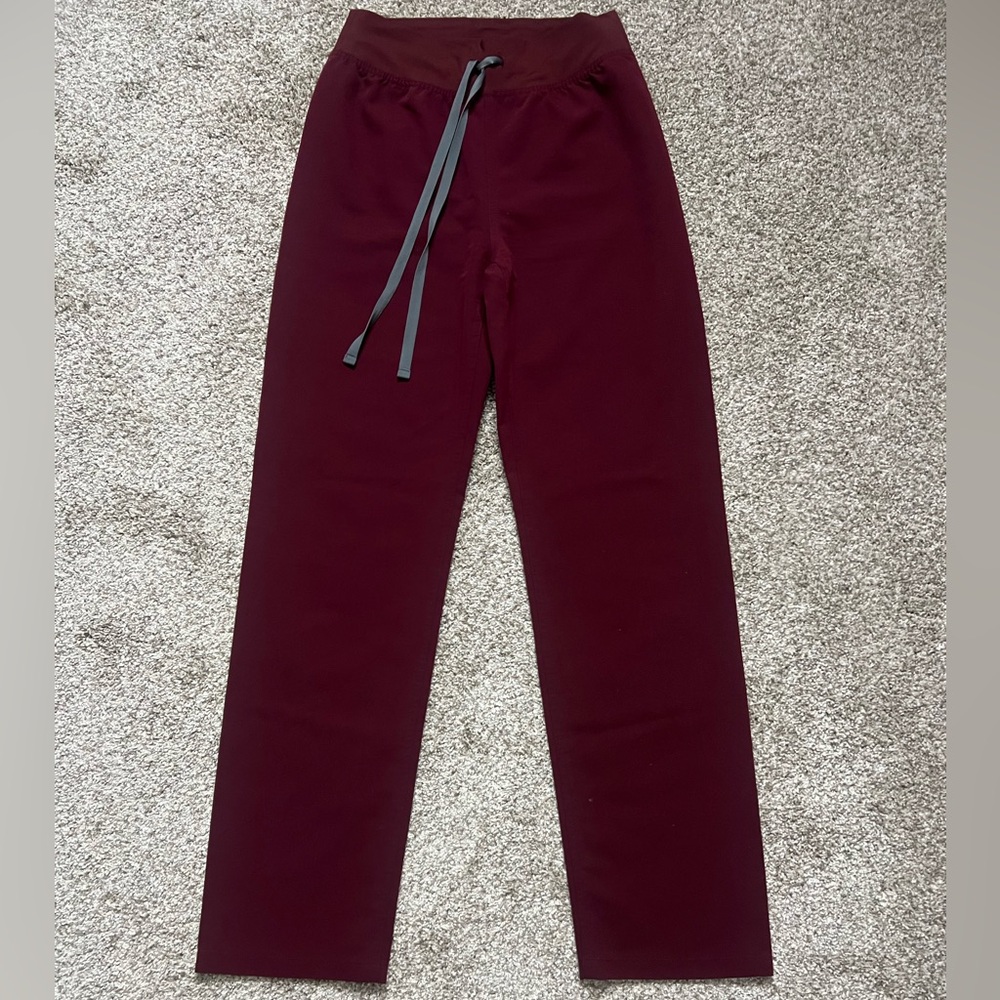 Figs Maroon XS Livingston with Gray Drawstring